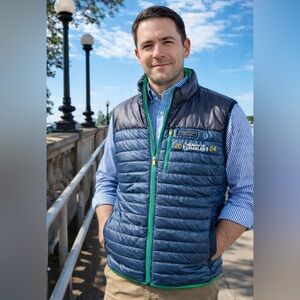 Vineyard Vines Navy Puffer Vest with Green Trim